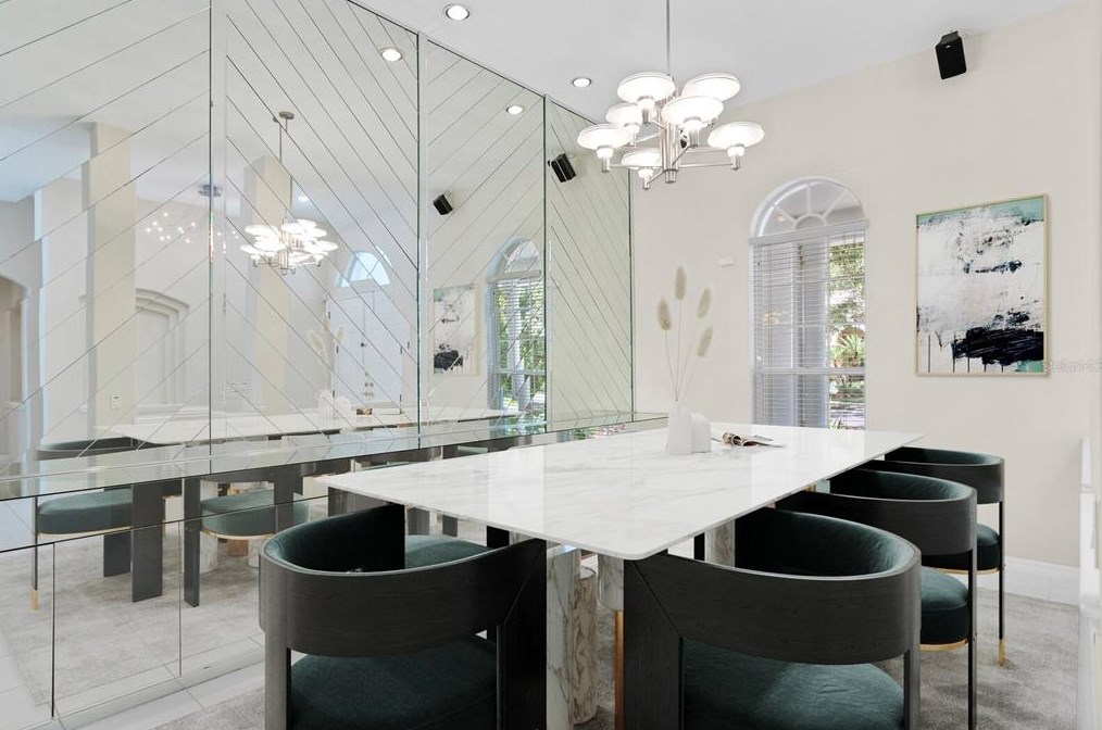 16347 Heathrow Dr, Tampa FL 33647-2641 exterior