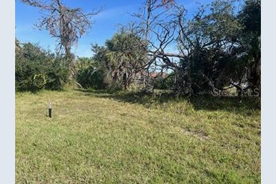 33 Pine Valley Lane, Rotonda West, FL 33947 - Photo 2