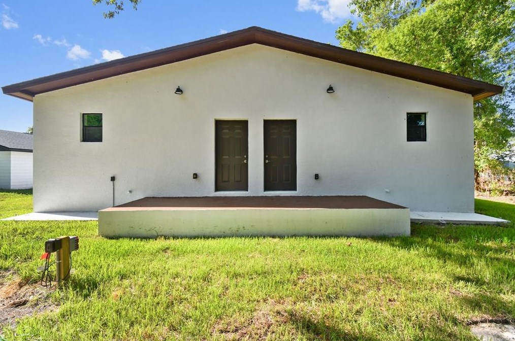 3325 Old Tampa Hwy, Lakeland FL  33815-3542 exterior