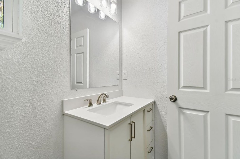 3325 Old Tampa Hwy, Lakeland FL  33815-3542 exterior