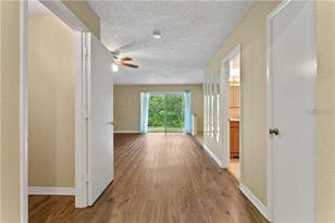 109 Kathleen Ct, Tarpon Springs FL  34689-4607 exterior