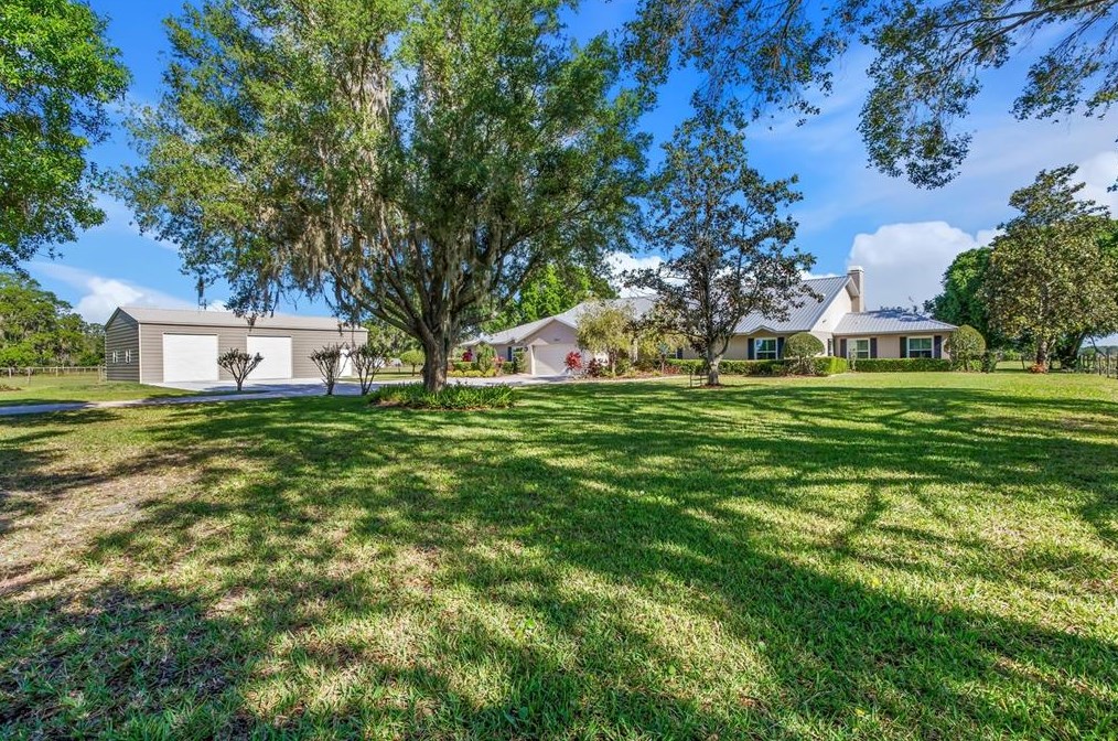 12011 Browning Rd, Lithia FL 33547-2850 exterior