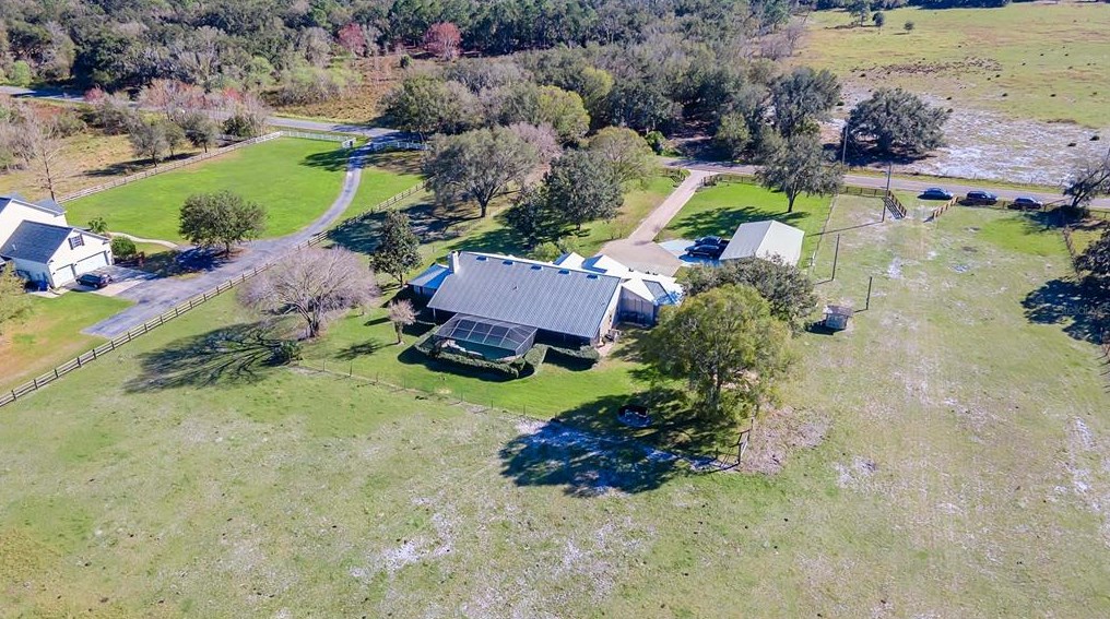 12011 Browning Rd, Lithia FL 33547-2850 exterior