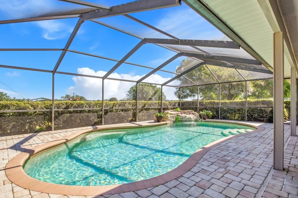 12011 Browning Rd, Lithia FL 33547-2850 exterior