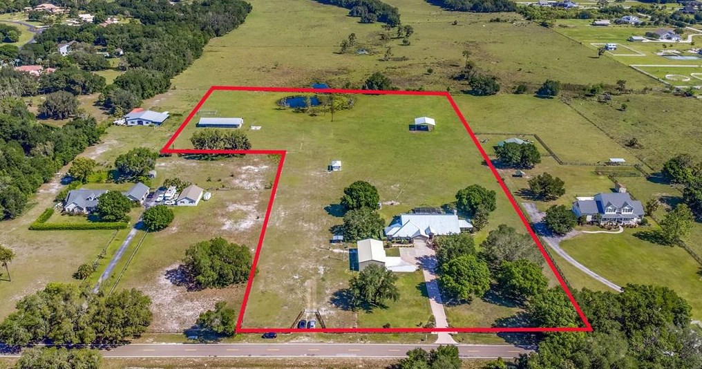 12011 Browning Rd, Lithia FL 33547-2850 exterior