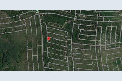 8746 Robbia Street, Sebring, FL 33872 - Photo 2