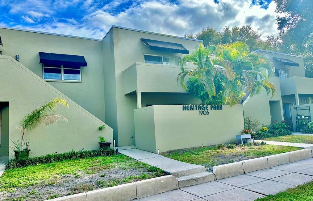 1906 Dekle Ave, Tampa FL  33606-3248 exterior