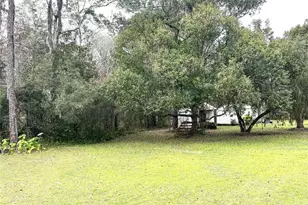 8529 Kenton Rd, Wesley Chapel, FL 33545 - Photo 8