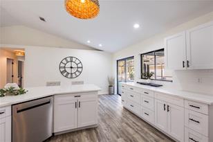 6305 Forrestal Dr - Photo 20