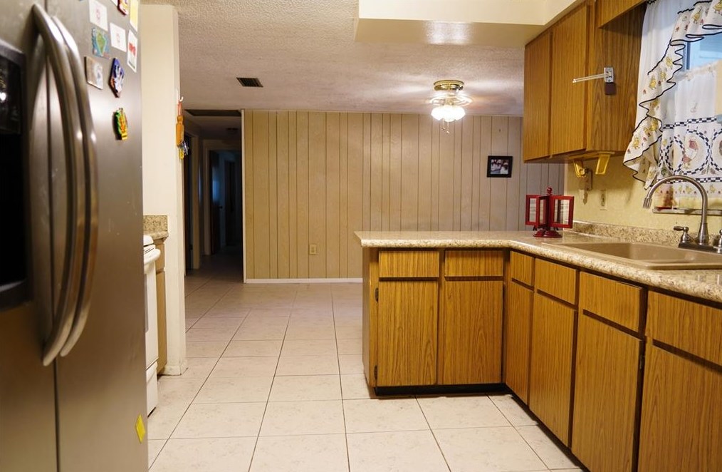 3807 Norfolk St, Tampa FL 33610-1131 exterior