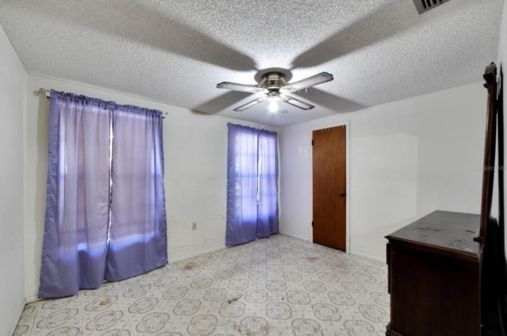 3807 Norfolk St, Tampa FL 33610-1131 exterior