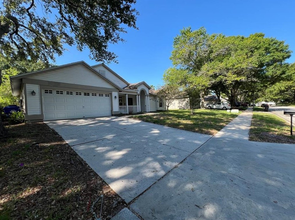 964 Valley View Cir, Palm Harbor, FL 34684