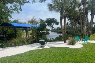 10120 Creekside Dr, Placida, FL 33946