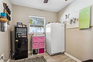 1145 Fleming Ave - Photo 20