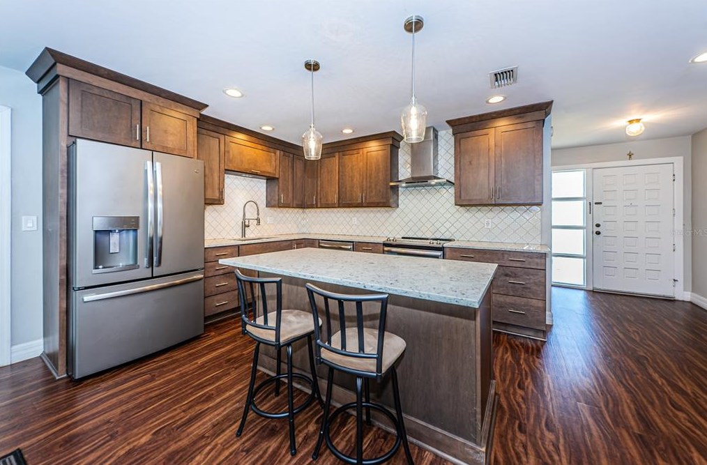 4703 Bay Crest Dr, Tampa FL  33615-4401 exterior