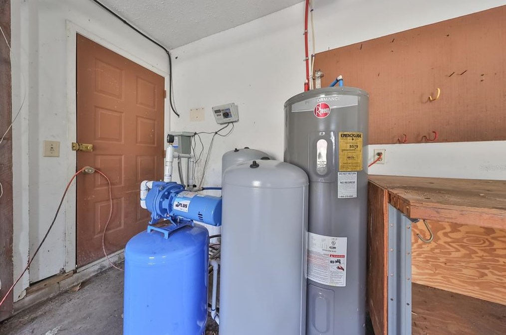 11312 Donneymoor Dr, Riverview FL  33569-6402 exterior