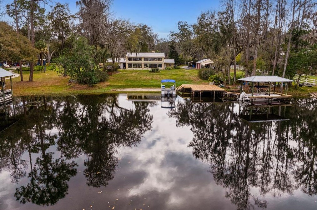 8535 Old Country Rd, Odessa FL  33556-4227 exterior