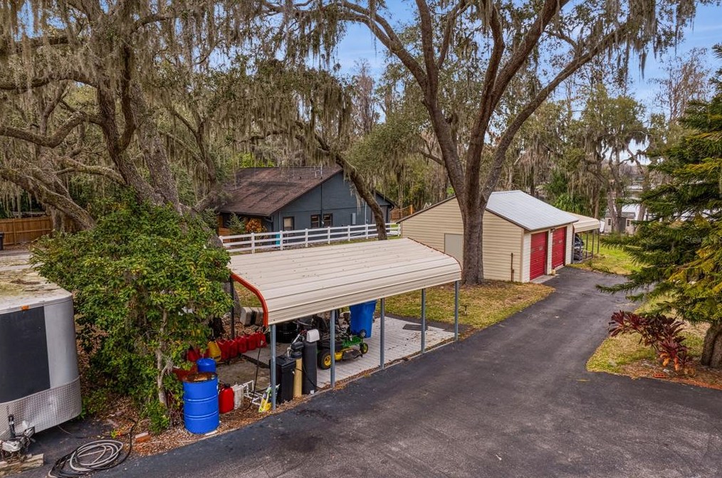 8535 Old Country Rd, Odessa FL  33556-4227 exterior