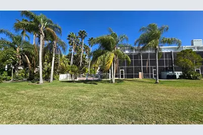 1648 Lago Vista Boulevard, Palm Harbor, FL 34685 - Photo 12