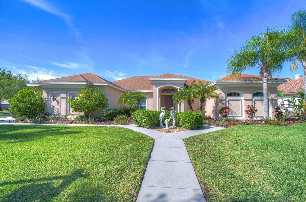3111 Whitehead Ln, Land O Lakes, FL 34638-7201