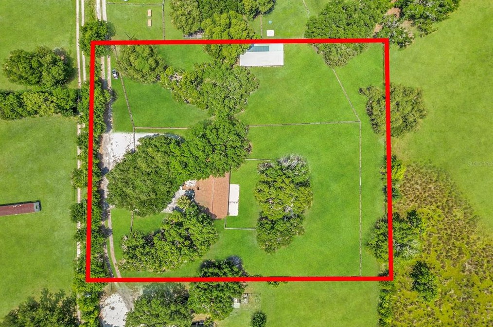 6610 Papa Guy Ln, Plant City FL  33565-7307 exterior