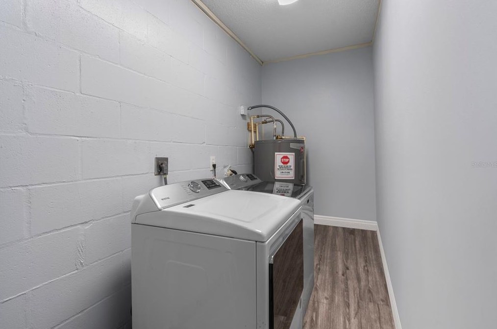 6610 Papa Guy Ln, Plant City FL  33565-7307 exterior