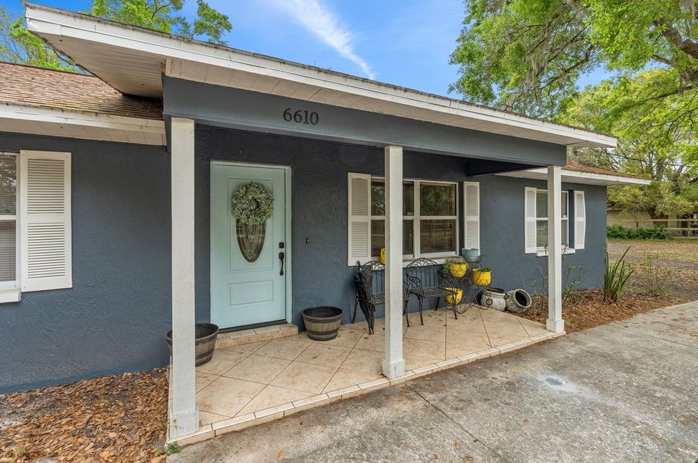6610 Papa Guy Ln, Plant City FL  33565-7307 exterior