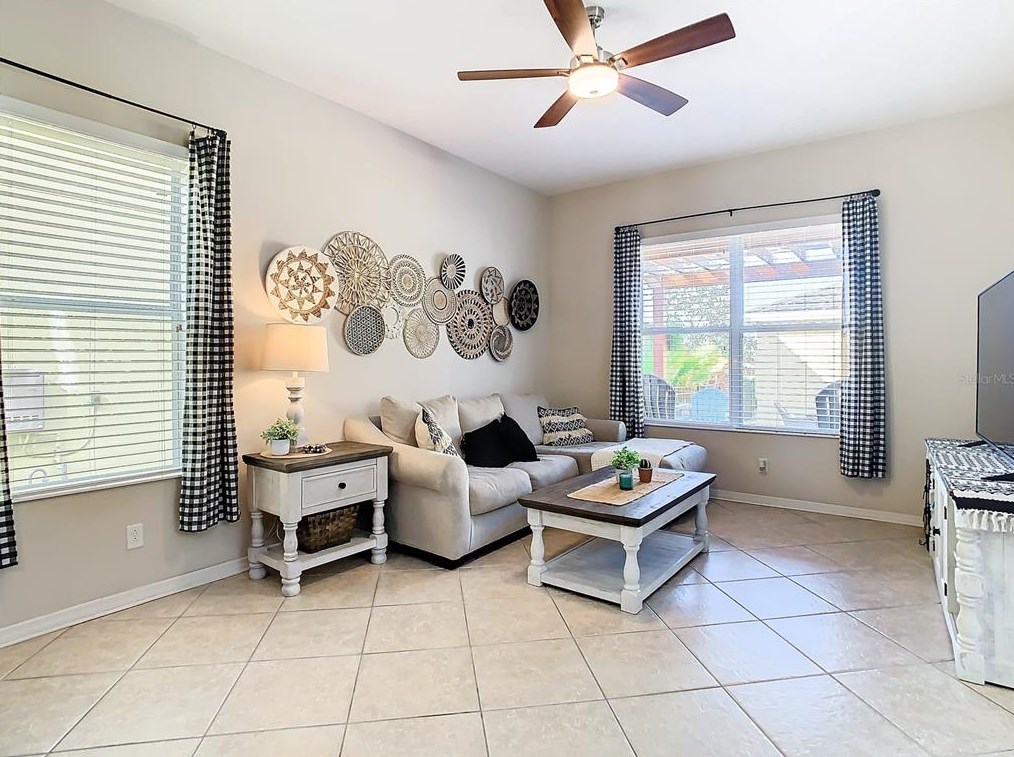 11221 Winthrop Lake Dr, Riverview FL  33578-4676 exterior