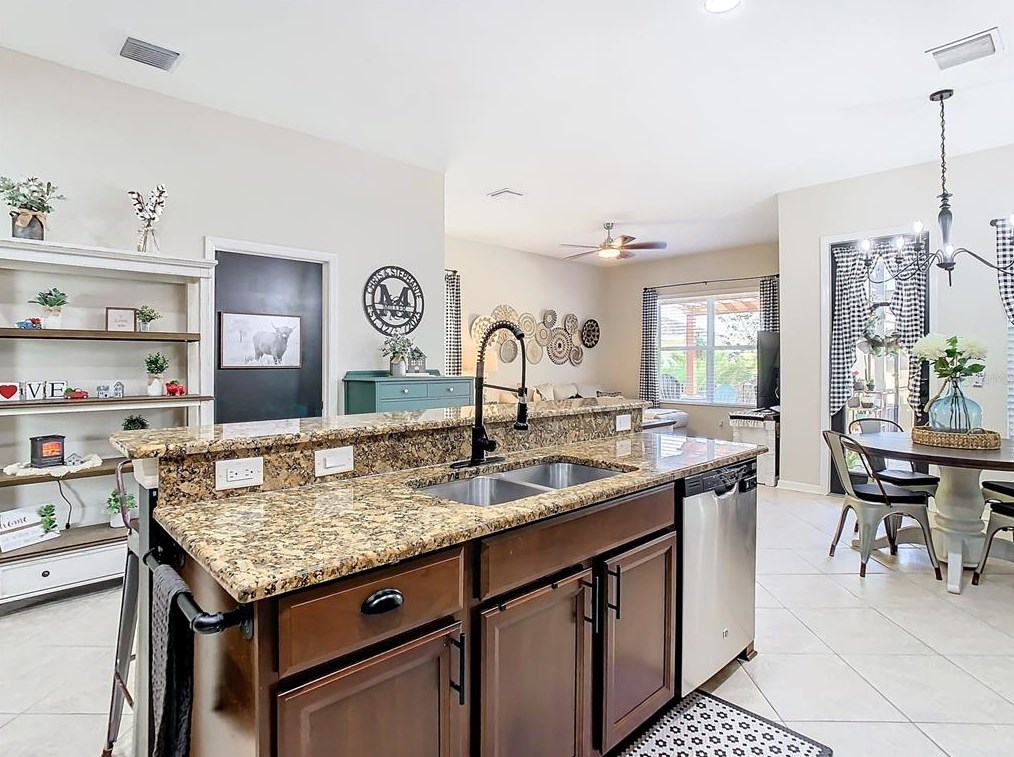 11221 Winthrop Lake Dr, Riverview FL  33578-4676 exterior