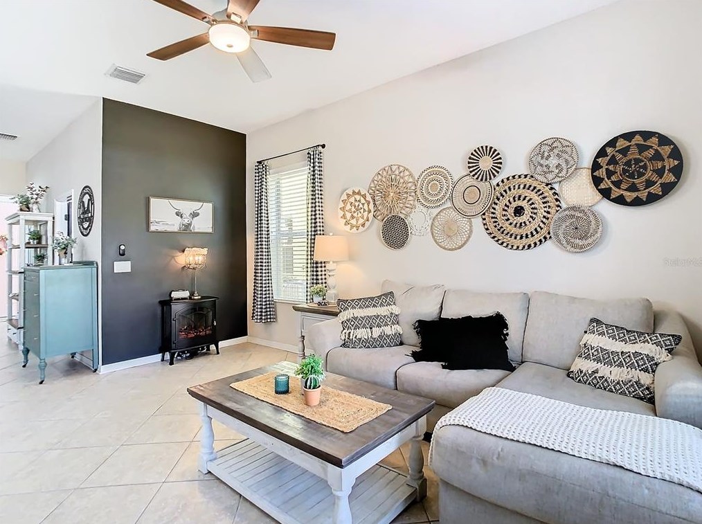 11221 Winthrop Lake Dr, Riverview FL  33578-4676 exterior