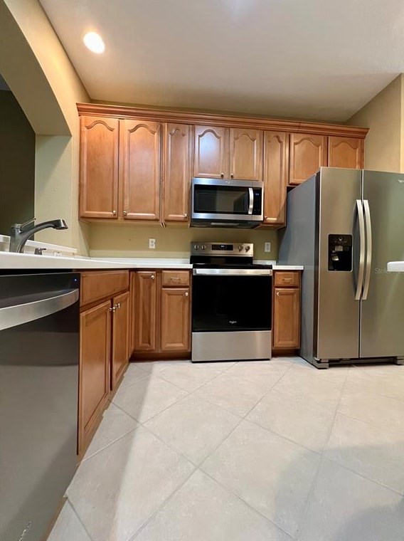 2117 Park Crescent Dr, Land O Lakes FL  34639-5469 exterior