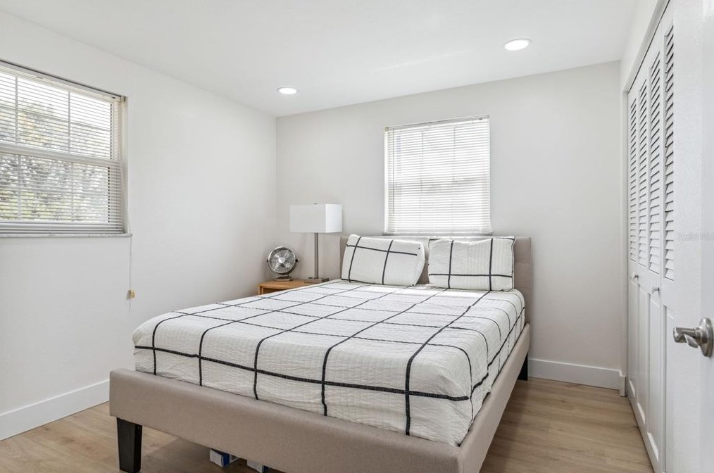 37235 Temple Ave, Zephyrhills FL  33541-4212 exterior