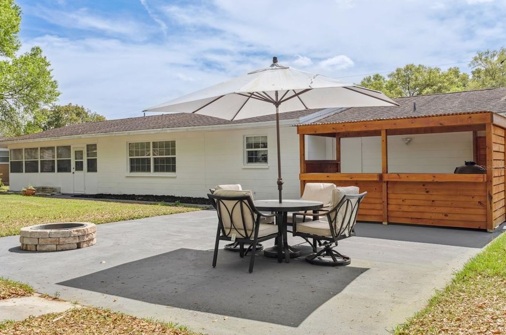 37235 Temple Ave, Zephyrhills FL  33541-4212 exterior