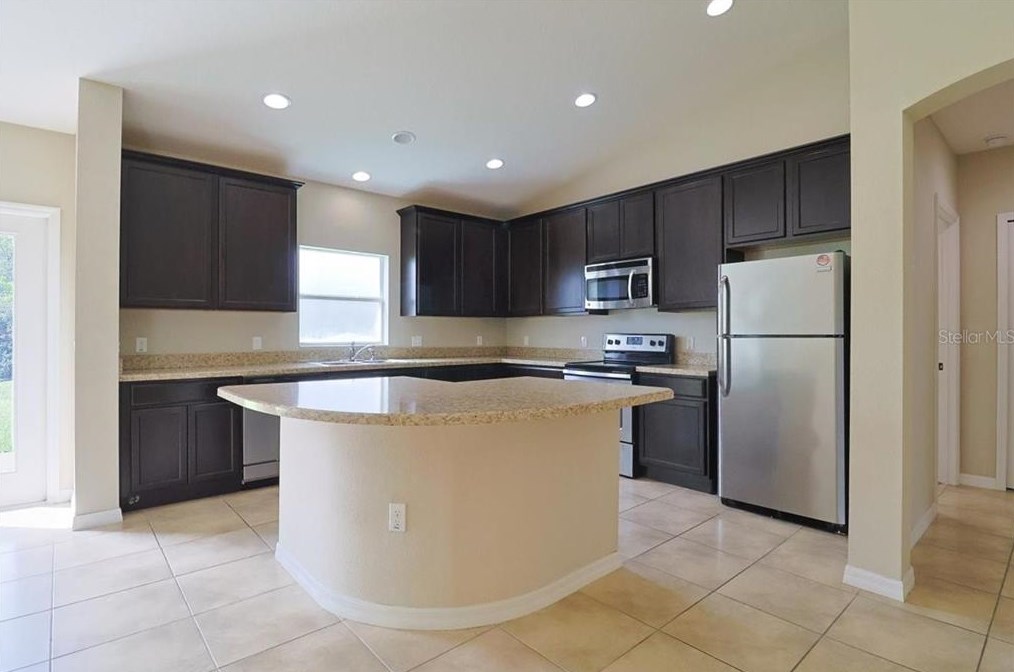 4002 Marina Isle Dr, Kissimmee FL 34746-1834 exterior