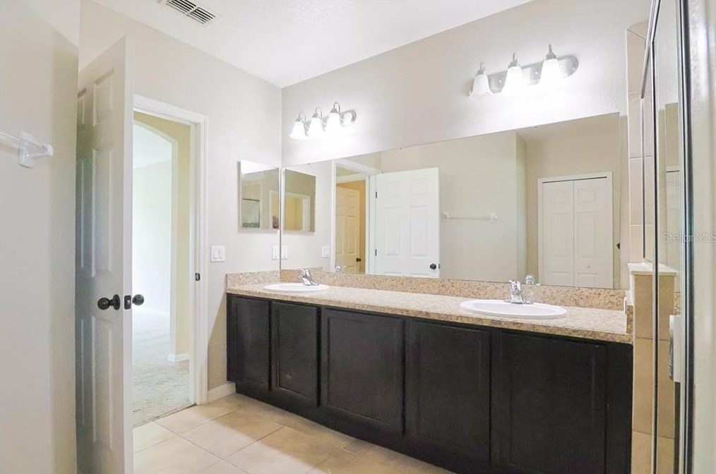 4002 Marina Isle Dr, Kissimmee FL 34746-1834 exterior