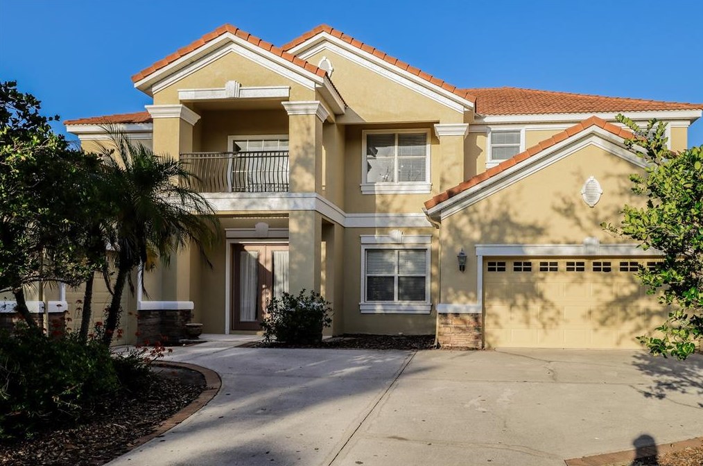 8368 Dunham Station Dr, Tampa, FL 33647