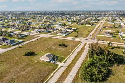 10 El Dorado Boulevard S, Cape Coral, FL 33991 - Photo 12