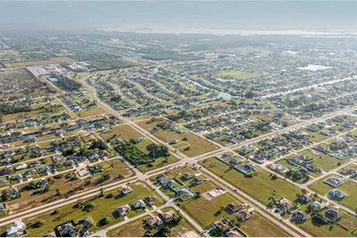 10 El Dorado Boulevard S, Cape Coral, FL 33991 - Photo 16