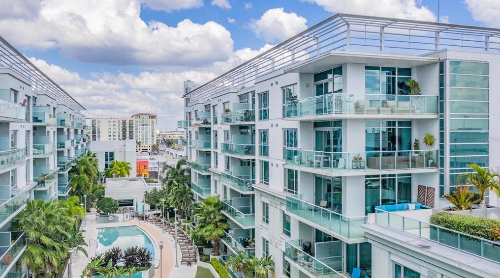 912 Channelside Dr, Tampa FL  33602-4216 exterior