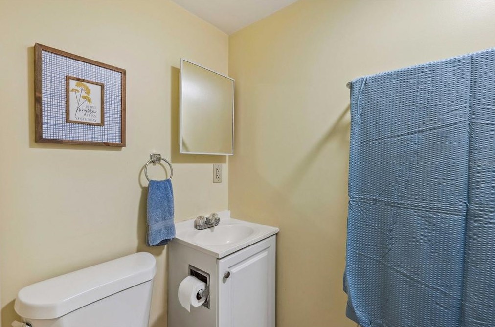 38432 Beniger Dr, Zephyrhills FL  33540-6513 exterior