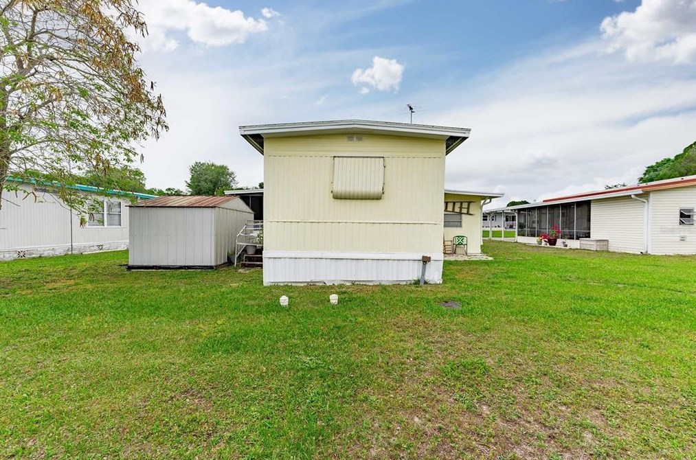 38432 Beniger Dr, Zephyrhills FL  33540-6513 exterior