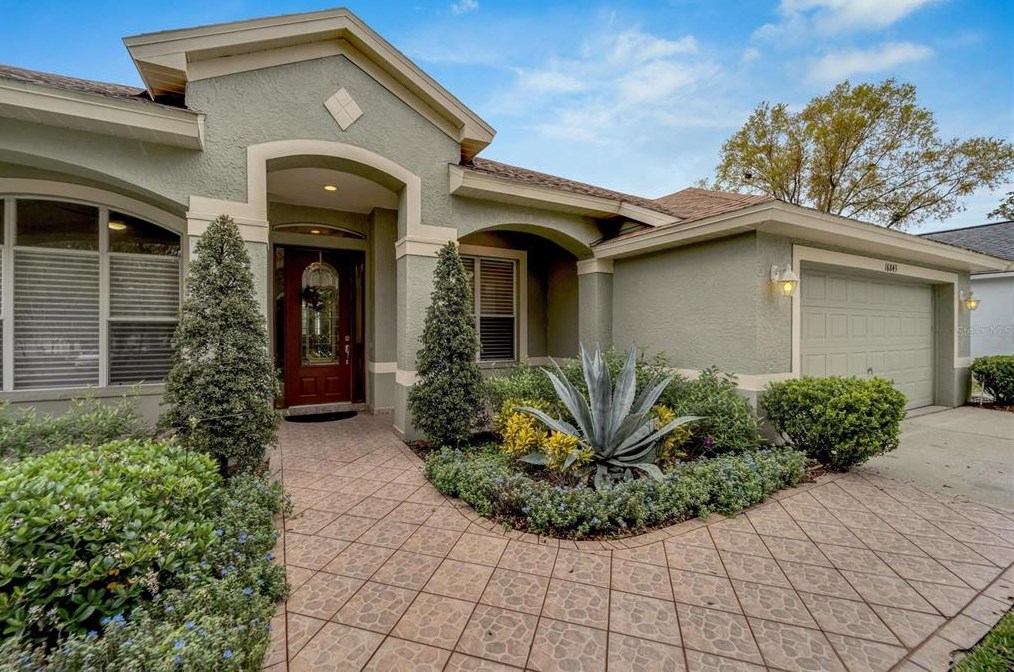 16843 Harrierridge Pl, Lithia, FL 33547-5805