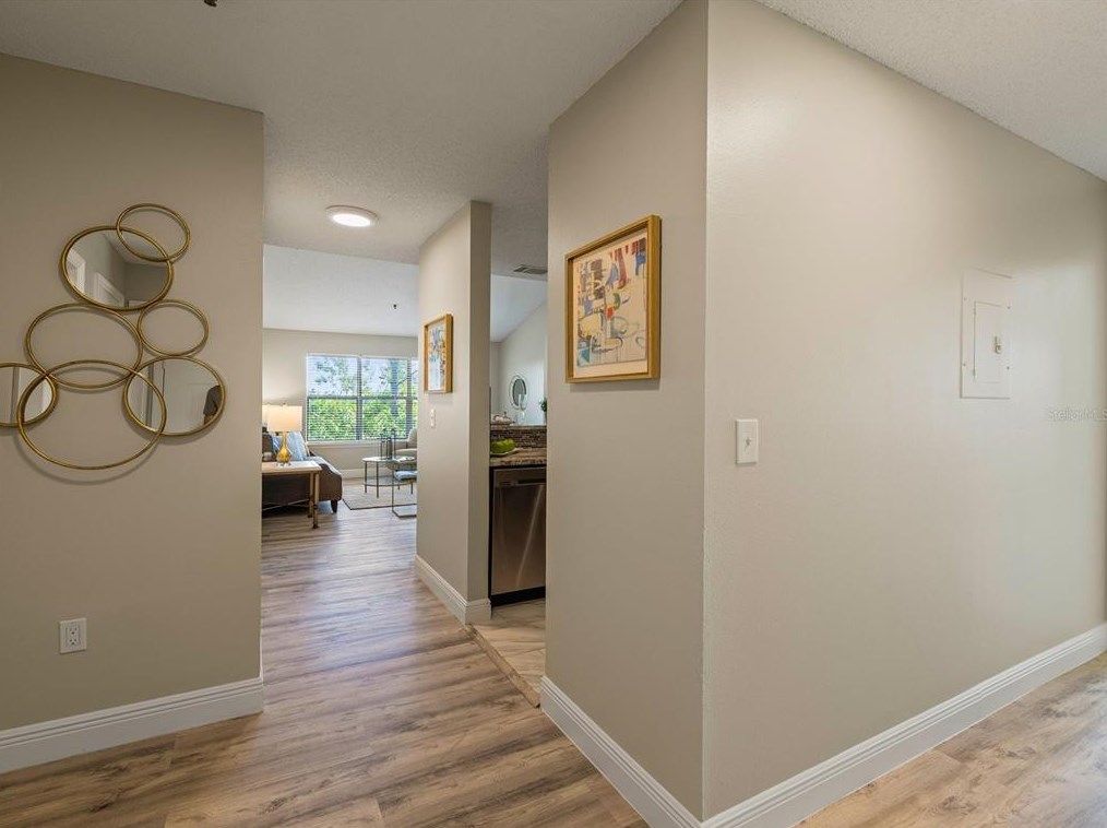 11901 4th St N #2302, Saint Petersburg, FL 33716