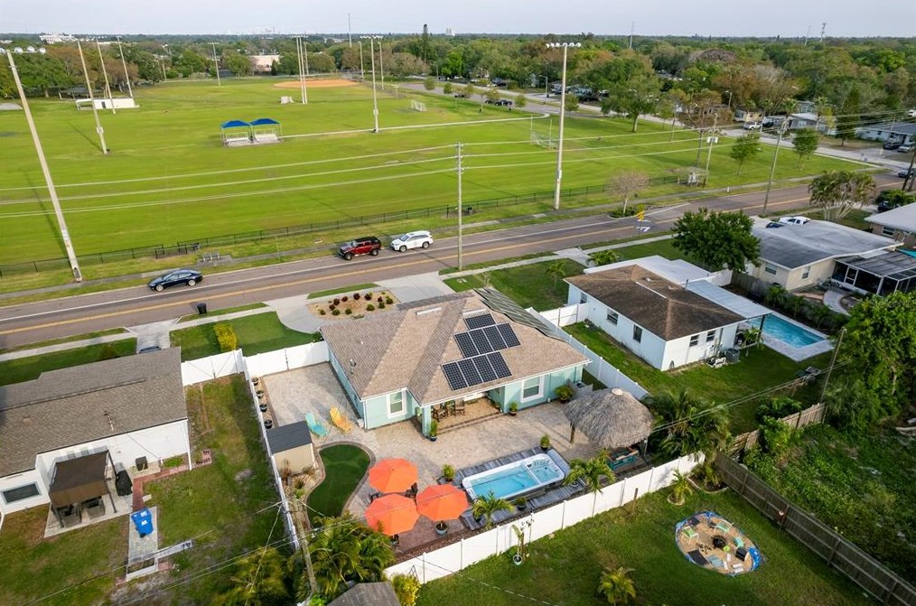 1336 74th St, Saint Petersburg FL  33710-4529 exterior