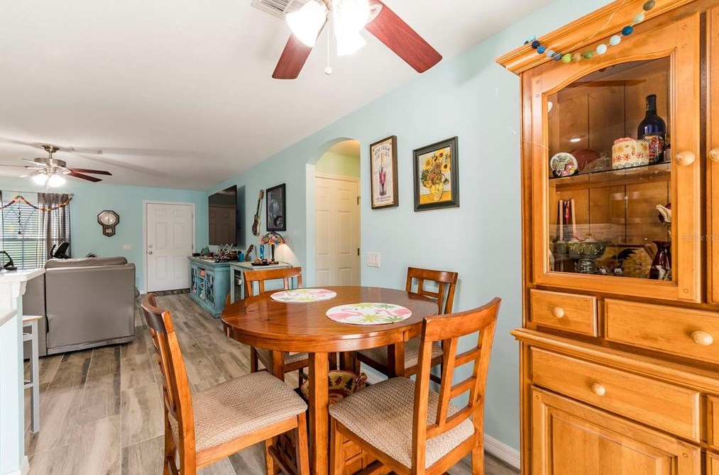 1336 74th St, Saint Petersburg FL  33710-4529 exterior