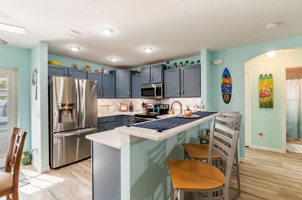 1336 74th St, Saint Petersburg FL  33710-4529 exterior