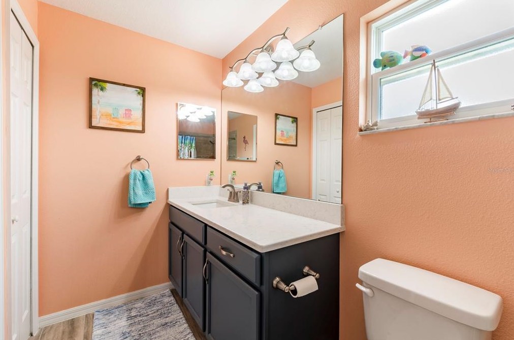 1336 74th St, Saint Petersburg FL  33710-4529 exterior