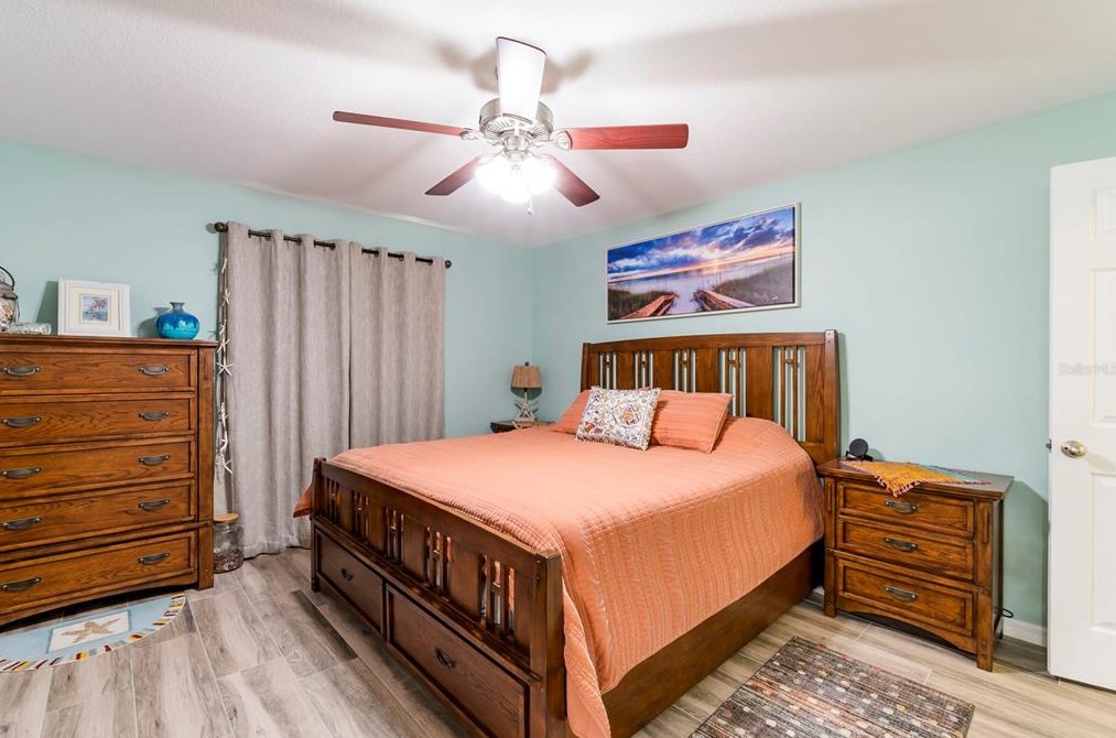 1336 74th St, Saint Petersburg FL  33710-4529 exterior