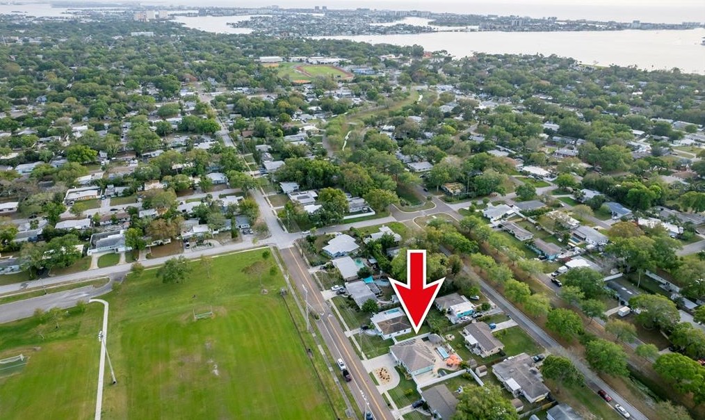 1336 74th St, Saint Petersburg FL  33710-4529 exterior