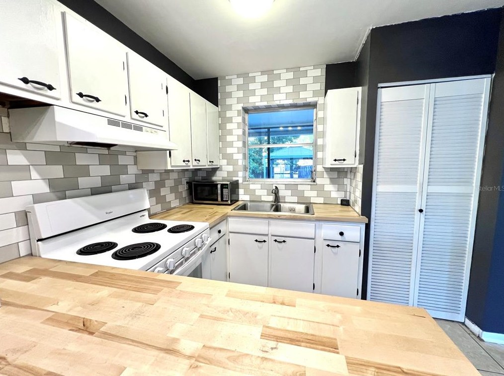 589 Swallow Ln, Brooksville, FL 34606